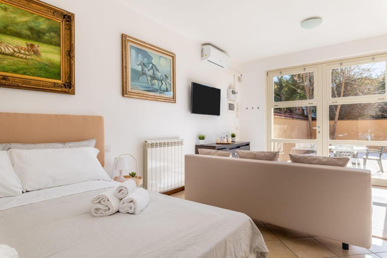{ White Garden } -Comfort, Parking & Wi-Fi- Lucca Ngoại thất bức ảnh