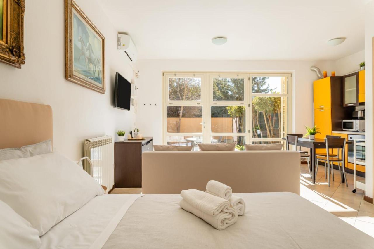 { White Garden } -Comfort, Parking & Wi-Fi- Lucca Ngoại thất bức ảnh